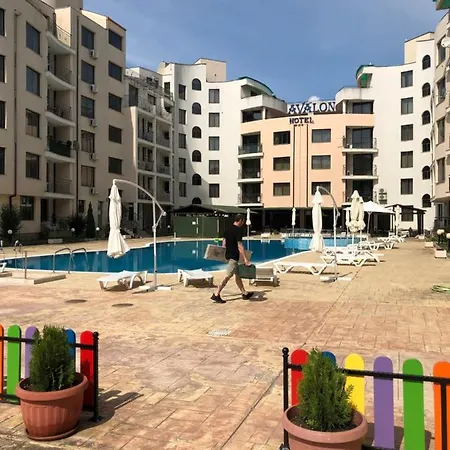 Avalon, C102 Апартаменты Солнечный берег