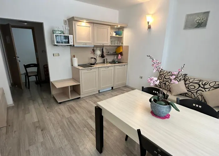 Avalon, C102 Sunny Beach